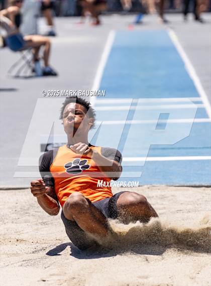 Thumbnail 3 in CIF Southern Section Division 1 Prelims photogallery.