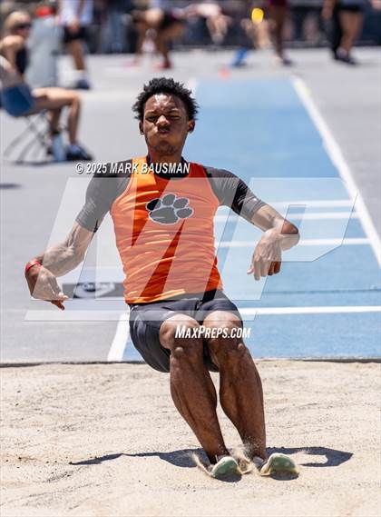 Thumbnail 2 in CIF Southern Section Division 1 Prelims photogallery.
