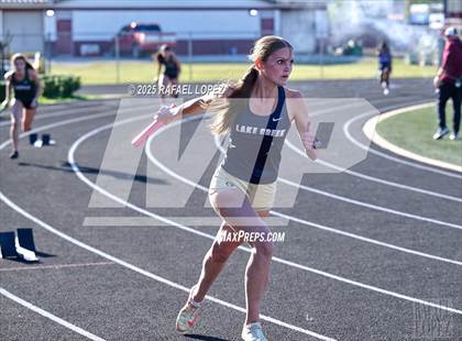 Thumbnail 1 in Dog Pound Invitational (4x200M) photogallery.