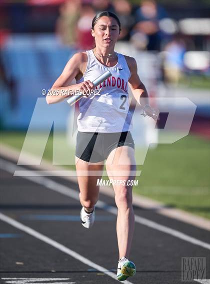 Thumbnail 2 in Dog Pound Invitational (4x200M) photogallery.
