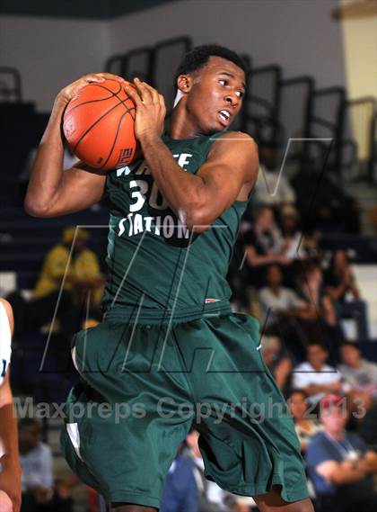 Thumbnail 3 in White Station vs. Foothill (Las Vegas Hoop Fest) photogallery.