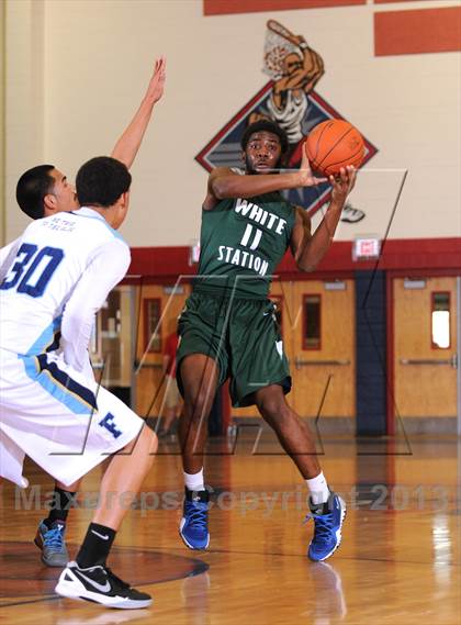 Thumbnail 2 in White Station vs. Foothill (Las Vegas Hoop Fest) photogallery.