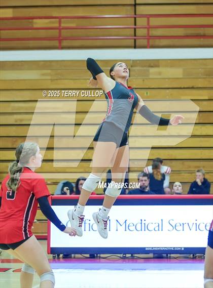 Thumbnail 3 in Brighton @ Bountiful photogallery.