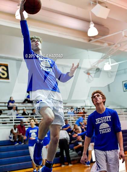 Thumbnail 3 in Calvary Christian @ Jesuit photogallery.