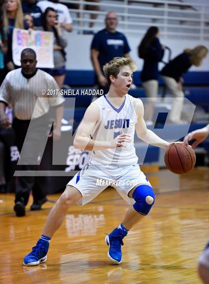 Thumbnail 3 in Calvary Christian @ Jesuit photogallery.