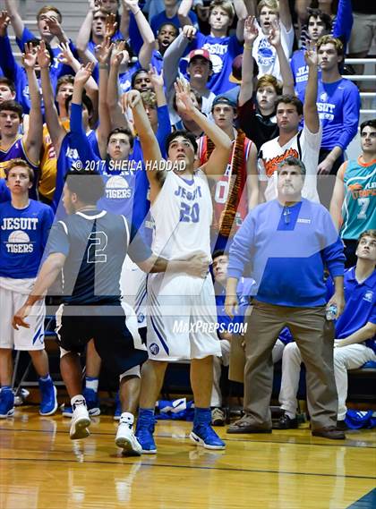 Thumbnail 1 in Calvary Christian @ Jesuit photogallery.