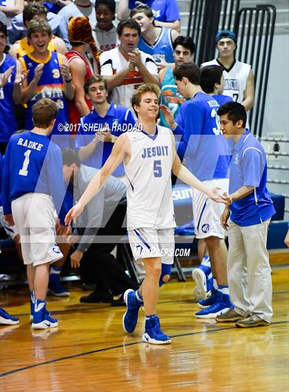 Thumbnail 3 in Calvary Christian @ Jesuit photogallery.