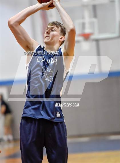 Thumbnail 1 in Calvary Christian @ Jesuit photogallery.