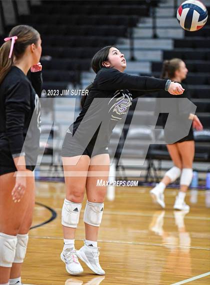 Thumbnail 2 in College Station vs Lake Creek photogallery.
