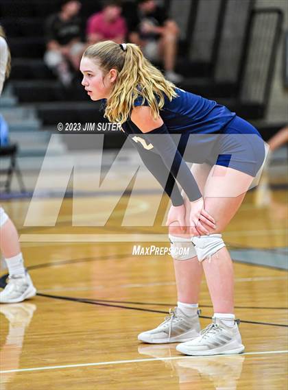 Thumbnail 3 in College Station vs Lake Creek photogallery.