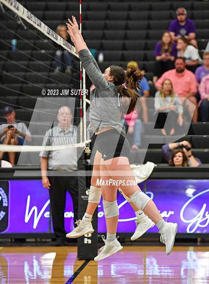 Thumbnail 3 in College Station vs Lake Creek photogallery.