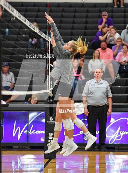 Thumbnail 2 in College Station vs Lake Creek photogallery.