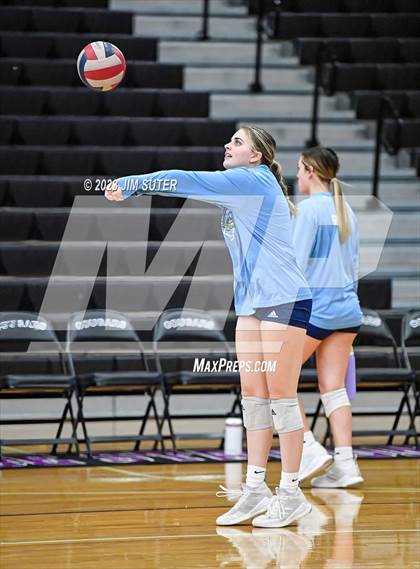 Thumbnail 1 in College Station vs Lake Creek photogallery.