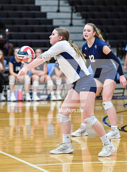 Thumbnail 3 in College Station vs Lake Creek photogallery.