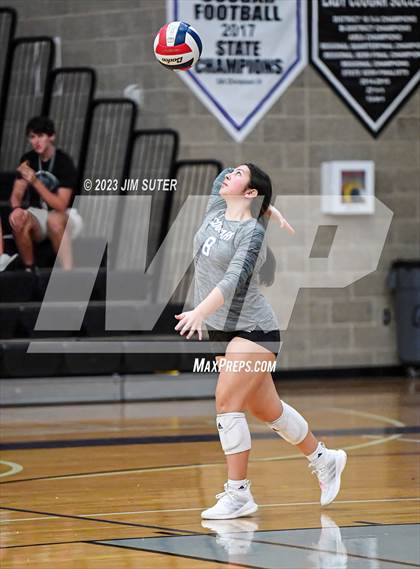 Thumbnail 2 in College Station vs Lake Creek photogallery.