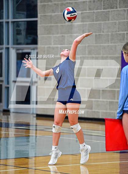 Thumbnail 3 in College Station vs Lake Creek photogallery.