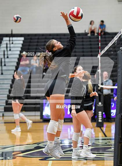 Thumbnail 3 in College Station vs Lake Creek photogallery.