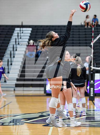 Thumbnail 3 in College Station vs Lake Creek photogallery.