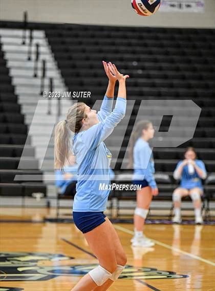 Thumbnail 3 in College Station vs Lake Creek photogallery.