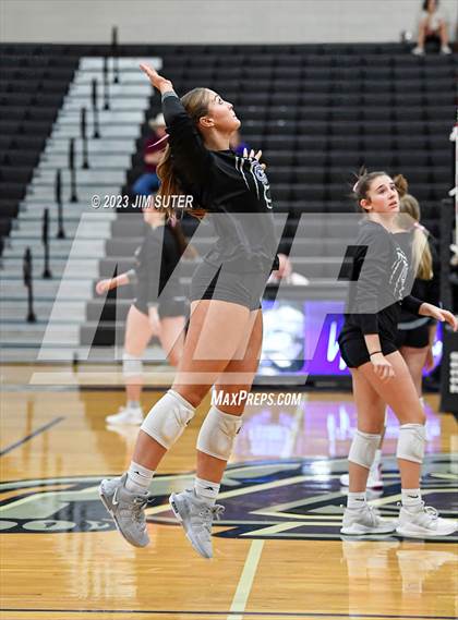 Thumbnail 2 in College Station vs Lake Creek photogallery.