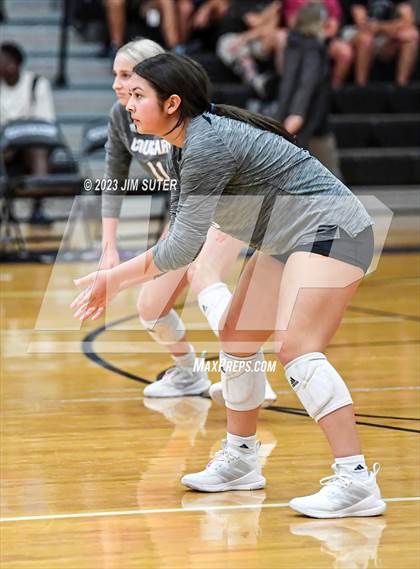 Thumbnail 1 in College Station vs Lake Creek photogallery.