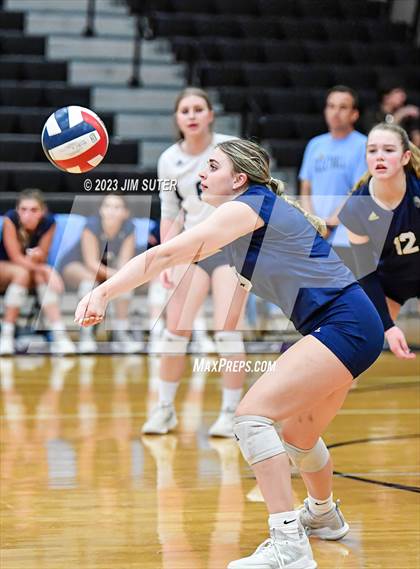Thumbnail 2 in College Station vs Lake Creek photogallery.