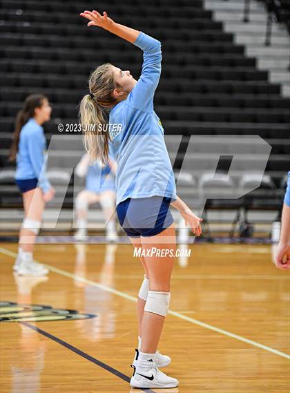 Thumbnail 2 in College Station vs Lake Creek photogallery.