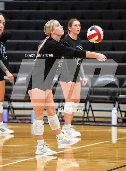 Thumbnail 1 in College Station vs Lake Creek photogallery.