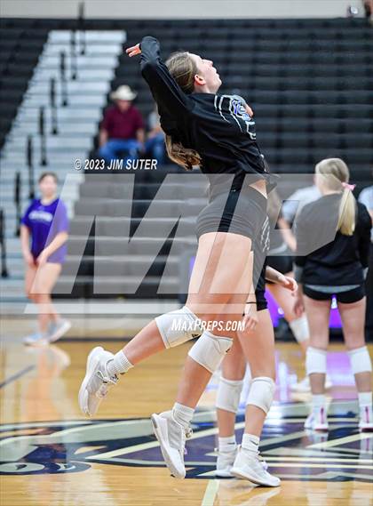 Thumbnail 1 in College Station vs Lake Creek photogallery.
