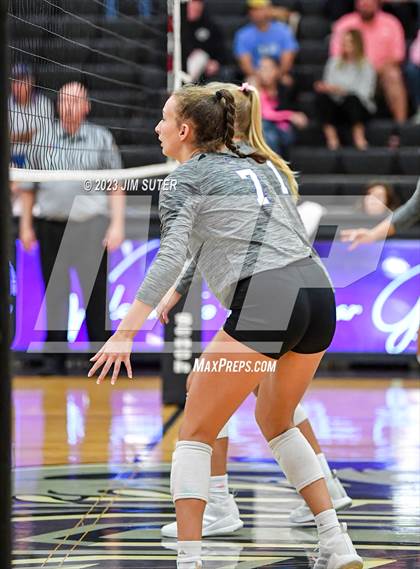 Thumbnail 2 in College Station vs Lake Creek photogallery.