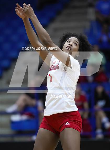 Thumbnail 3 in Marcus @ Plano West photogallery.