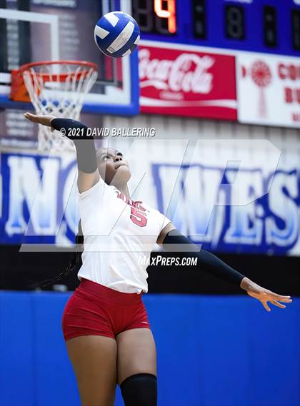 Thumbnail 2 in Marcus @ Plano West photogallery.