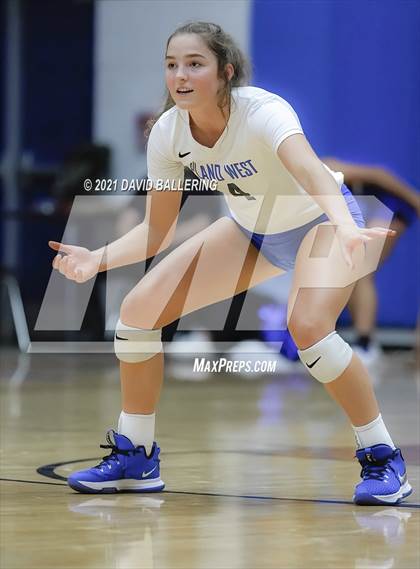 Thumbnail 2 in Marcus @ Plano West photogallery.