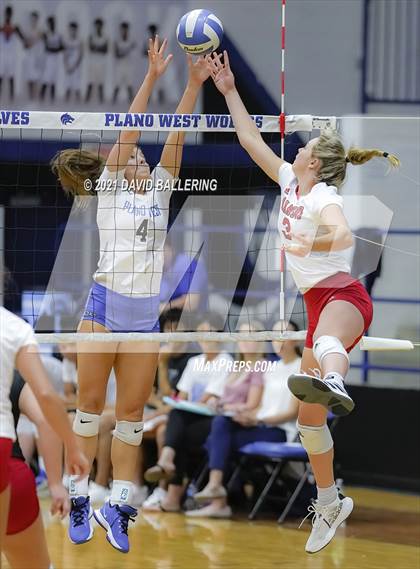 Thumbnail 2 in Marcus @ Plano West photogallery.