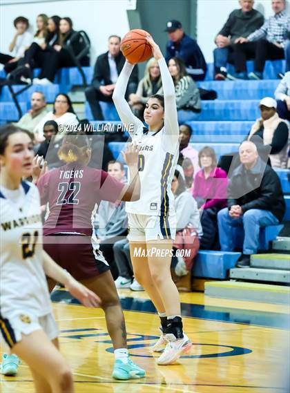 Thumbnail 2 in Kingston @ Our Lady of Lourdes (Section 9 Class AAA Semifinal) photogallery.