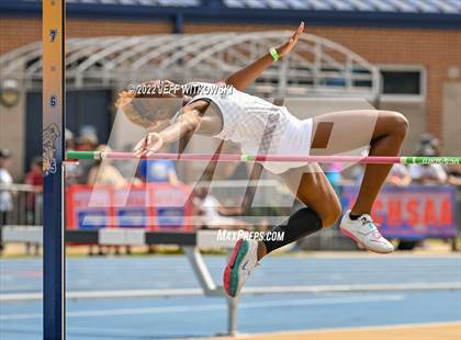 Thumbnail 3 in NCHSAA 1A/4A Track & Field Championship photogallery.