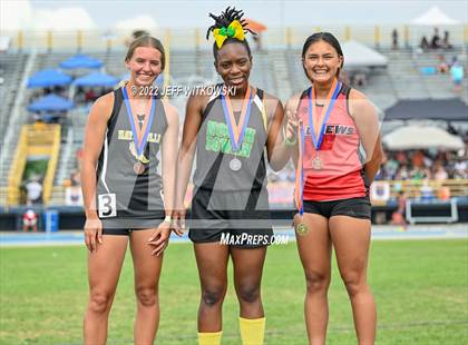 Thumbnail 3 in NCHSAA 1A/4A Track & Field Championship photogallery.