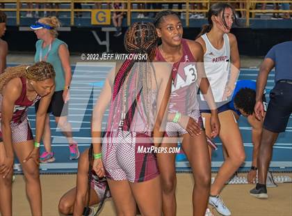 Thumbnail 3 in NCHSAA 1A/4A Track & Field Championship photogallery.
