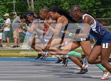 Thumbnail 1 in NCHSAA 1A/4A Track & Field Championship photogallery.