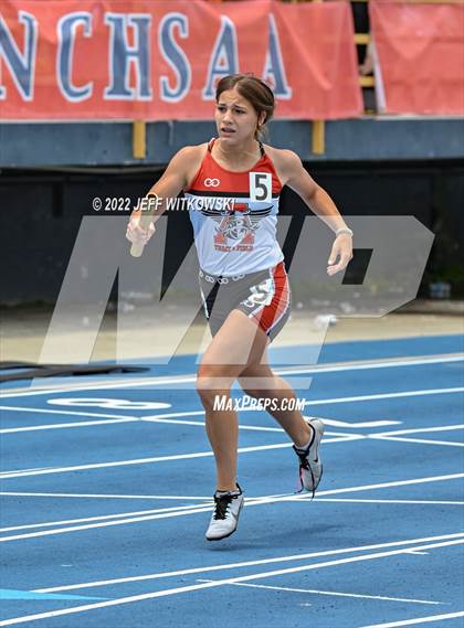 Thumbnail 2 in NCHSAA 1A/4A Track & Field Championship photogallery.