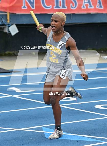 Thumbnail 2 in NCHSAA 1A/4A Track & Field Championship photogallery.