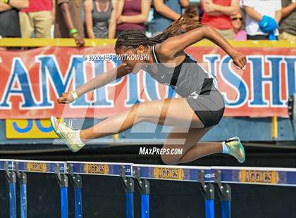 Thumbnail 3 in NCHSAA 1A/4A Track & Field Championship photogallery.