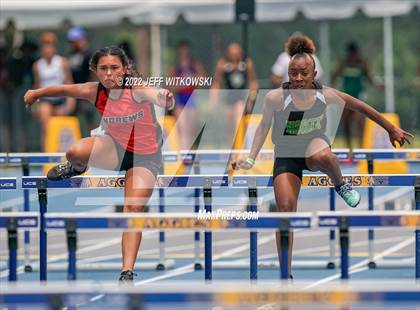 Thumbnail 2 in NCHSAA 1A/4A Track & Field Championship photogallery.
