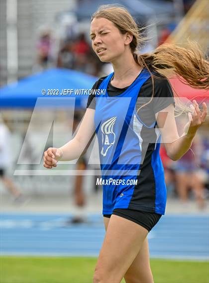 Thumbnail 3 in NCHSAA 1A/4A Track & Field Championship photogallery.