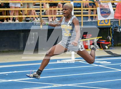 Thumbnail 2 in NCHSAA 1A/4A Track & Field Championship photogallery.