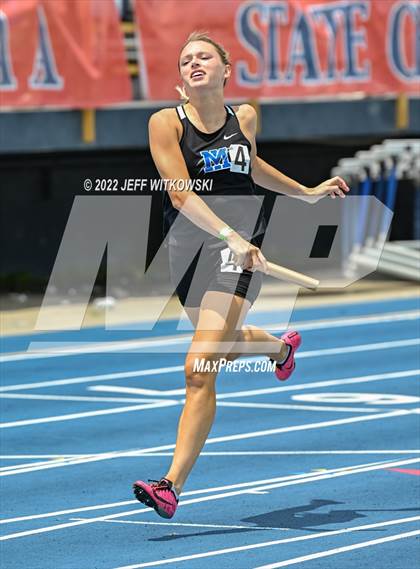 Thumbnail 3 in NCHSAA 1A/4A Track & Field Championship photogallery.