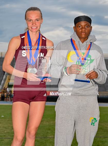 Thumbnail 3 in NCHSAA 1A/4A Track & Field Championship photogallery.