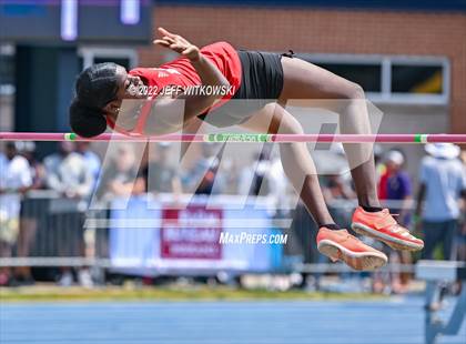 Thumbnail 2 in NCHSAA 1A/4A Track & Field Championship photogallery.