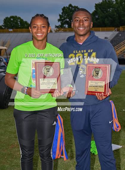 Thumbnail 3 in NCHSAA 1A/4A Track & Field Championship photogallery.