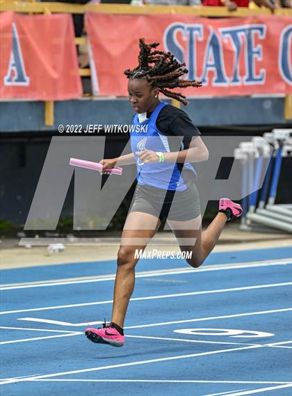Thumbnail 2 in NCHSAA 1A/4A Track & Field Championship photogallery.